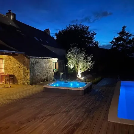 Maison Avec Piscine Et Jacuzzi En Briere فيلة Saint-Lyphard